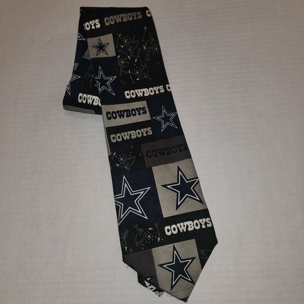 Dallas Cowboys NFL Football 2002 Vintage Play Call Necktie - Picture 6 of 7